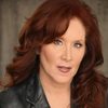Libby Brien as Clara (voice)