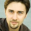 Elvin Dandel as Zeke Borden