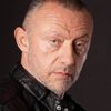 Eric Godon as Hans