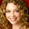 Amanda Detmer as Annie