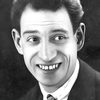 Georges Bever as Hotel Porter