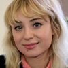 Miranda Makaroff as Alba