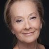 Véronique Le Flaguais as Gertrude