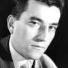 Georges Géret as Dennis Pew