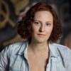 Sloane Warren as Rayna