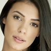 Laysla De Oliveira as Becky DeMuth