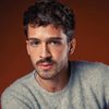João Guilherme Ávila as Nando