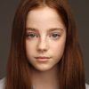 Amelie Child-Villiers as Nina