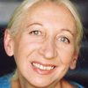 Agnès Aubé as La veuve