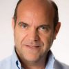 Mino Sferra as Riccardo Farina