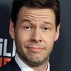 Ike Barinholtz as Miscellaneous Storks (voice)