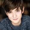 Ricardo Ortiz as Leo