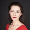 Shauna MacDonald as Eleanor Parks