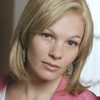Abby Brammell as Beth Norton