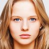 Sasha Bortich as девушка с вопросом об изменах