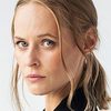 Karolina Kominek as Kreska (voice)