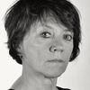 Katelijne Verbeke as Moeder Naomi Waldack