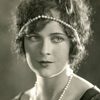 Jacqueline Logan as Countess Carola
