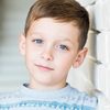 Charlie Ray Reid as Johnny