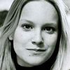 Deborah Winters as Alicia Sweeney
