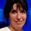 Sophie Arthuys as Walla (voice)