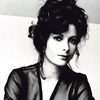 Susana Kamini as Girl
