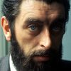 Ronnie Drew as Customs man