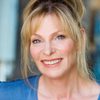 Laura Gardner as Carolyn Graham