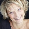 Barbara Kelsch as Pauline