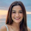 Andi Annisa as Moderator konperensi pers