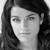 Anna Colwell as Alicia