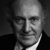 Gösta Prüzelius as Dr. Walter Ullman