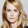 Abigail Hawk as Riley Thomas