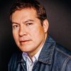 Julio Cesar Cedillo as Felix Navarro