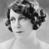Grace Cunard as Prisoner Marie(uncredited)
