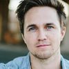 Leigh Parker as Randall