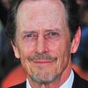 Stephen McHattie as Robert