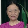 Xing Xing Cheng as La grand-mère d'Emilie