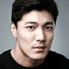 Lee Jae-yoon as Hwang Hyun-seung