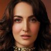 Elli Avram as Madhuri