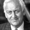 John Thaw as Tom Oakley