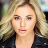 Victoria Baldesarra as Taylor