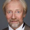 Sergei Tserkassov as Commentator in Leningrad