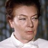 Ilse Steppat as Irma Bunt