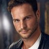 Jonas Grosserhode as Jared Martin