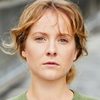 Livia Perneel as Liv