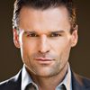 Stephen Dunlevy as Hank