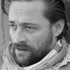 Richaud Valls as George
