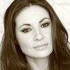Lora Kojovic as Rina Humphries