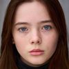 Ava Petsch as Erna